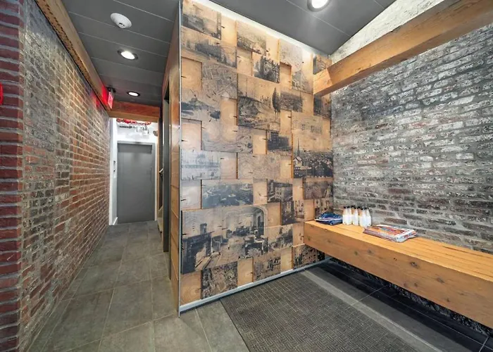 Corporate Style Studio Near State House